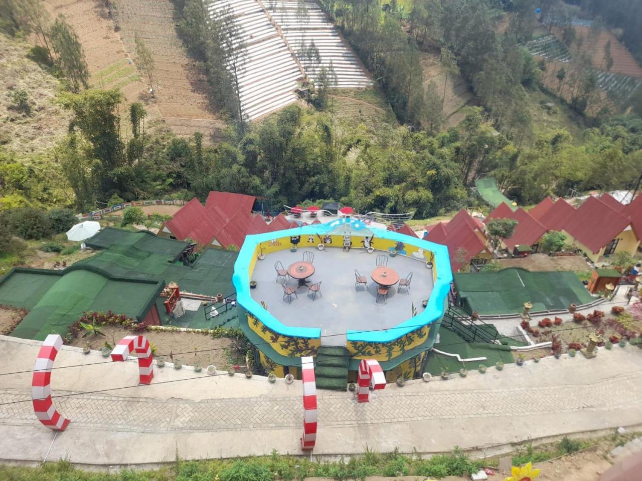 Hotel Nature Bromo And Resort Пасуруан Екстериор снимка